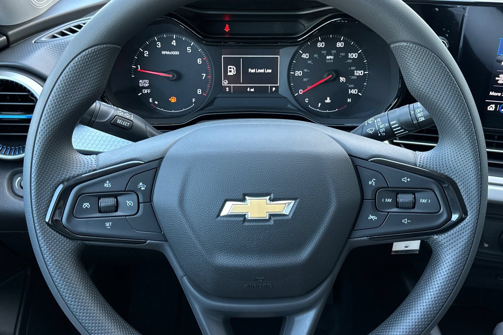 New 2026 Chevrolet Trax LS w/ LS Convenience Package FWD image 22