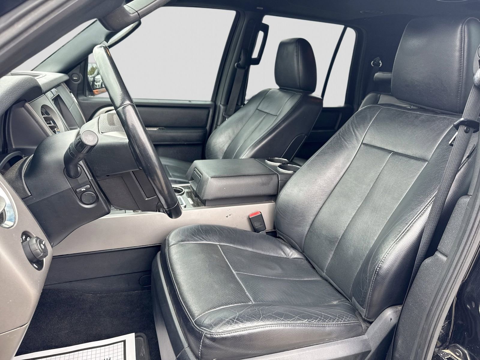 Used 2017 Ford Expedition EL Limited w/ Equipment Group 301A AWD/4WD image 18