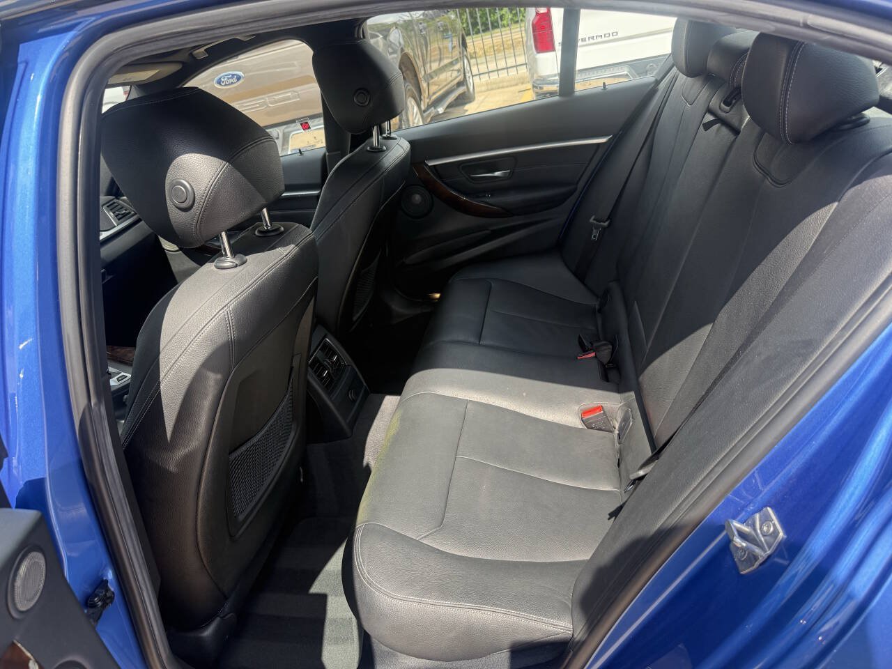 Used 2017 BMW 330e RWD image 13