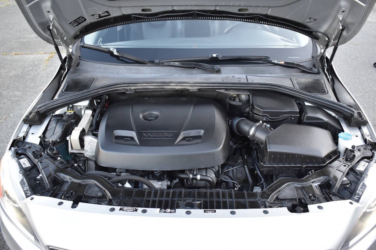 Used 2016 Volvo S60 T5 Inscription Platinum FWD image 39