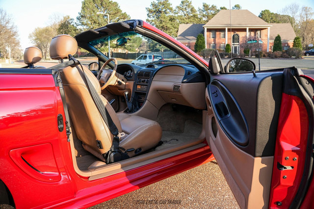 Used 1994 Ford Mustang GT RWD image 32