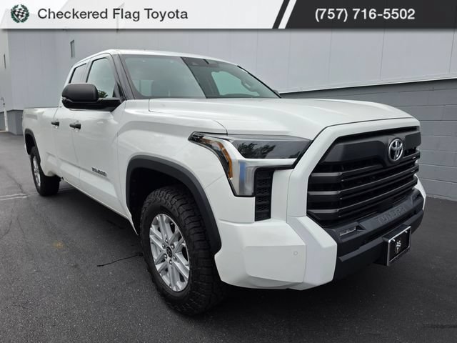 Used 2022 Toyota Tundra SR5 w/ SR5 Convenience Package AWD/4WD image 12