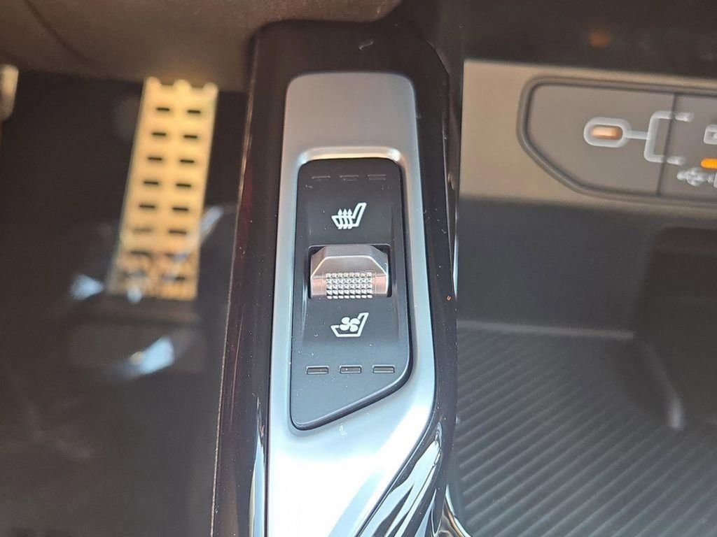 New 2026 Kia Sorento SX Prestige w/ Olive Brown Leather Package image 24