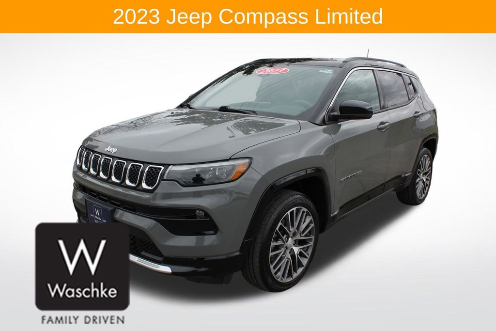 Used 2023 Jeep Compass Limited w/ Elite Group AWD/4WD image 3