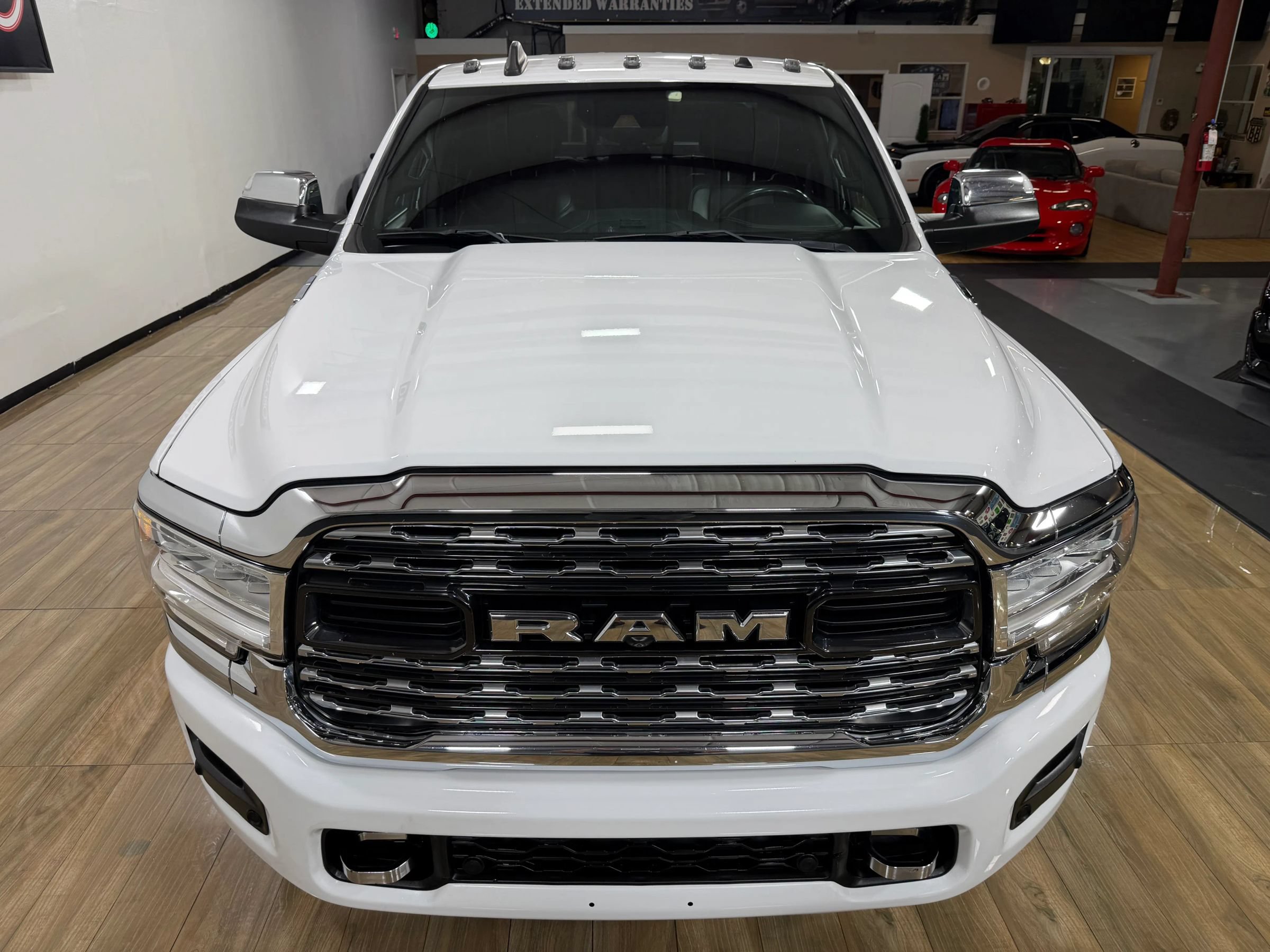 Used 2022 RAM 3500 Limited AWD/4WD image 3