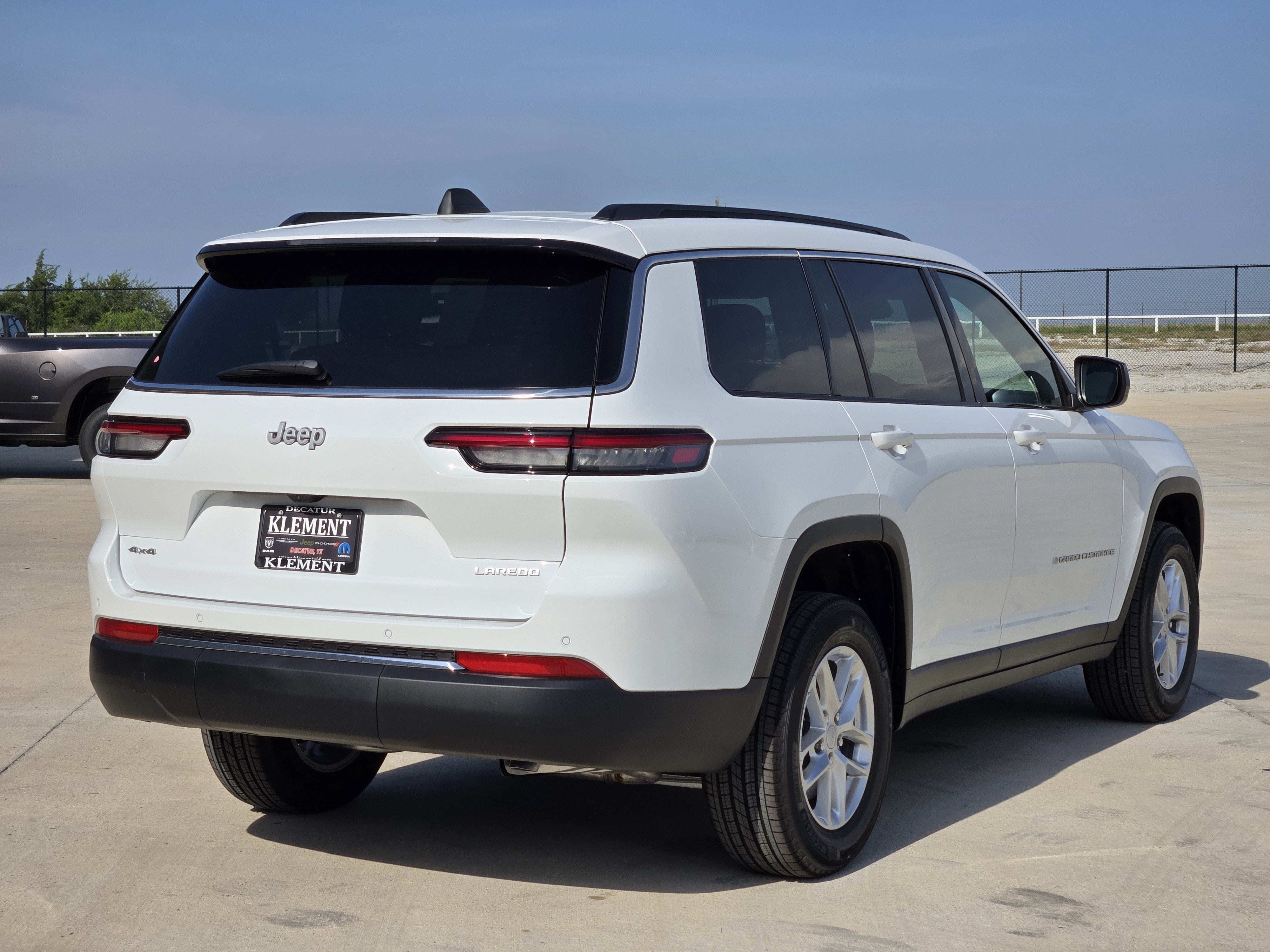 New 2026 Jeep Grand Cherokee L Laredo AWD/4WD image 5