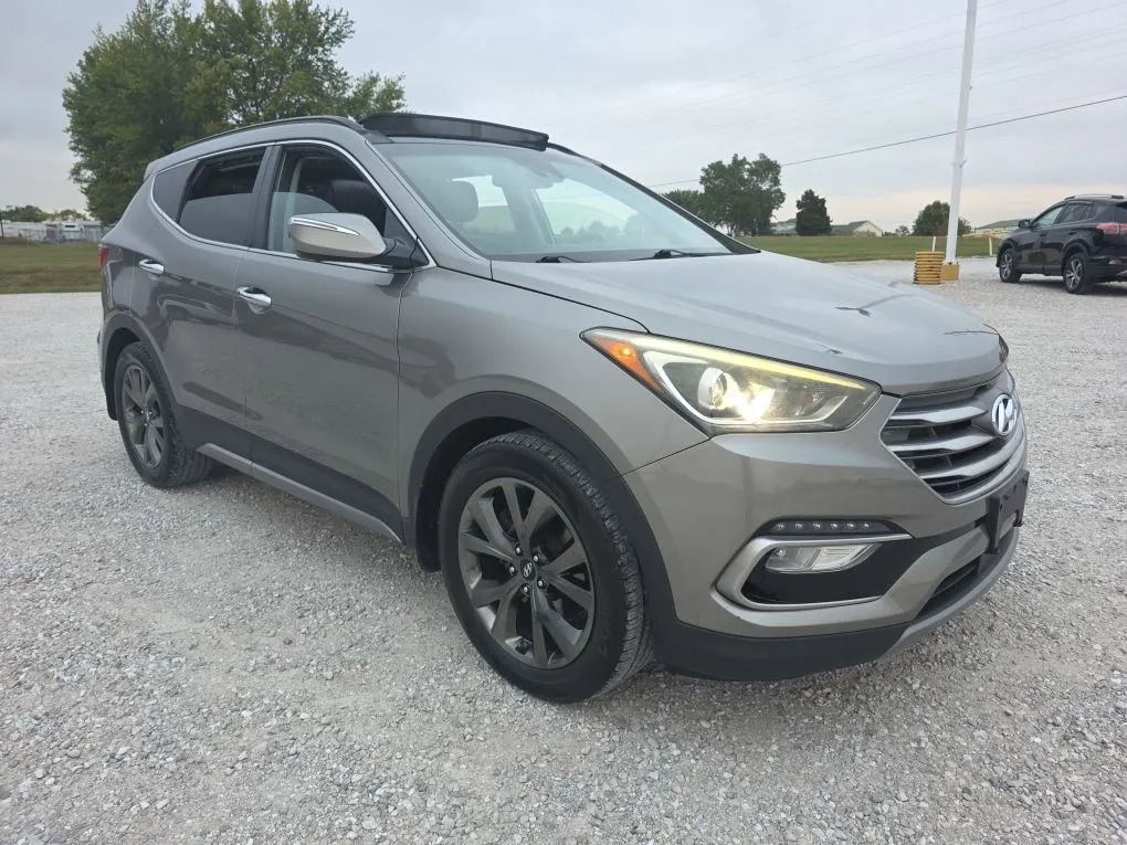 Used 2017 Hyundai Santa Fe Sport w/ 2.0T Ultimate Tech Package 05