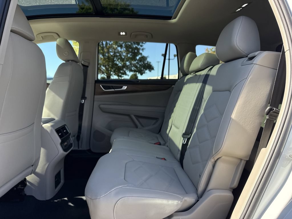 New 2026 Volkswagen Atlas SE FWD image 14