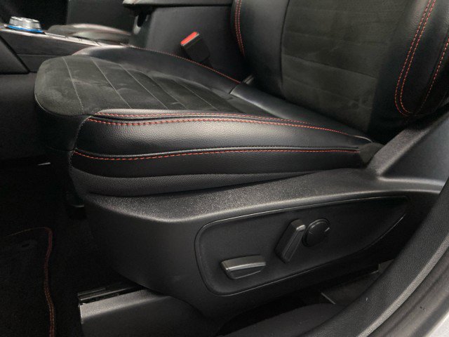 Used 2022 Ford Escape SEL w/ SEL Stealth AWD Package image 17