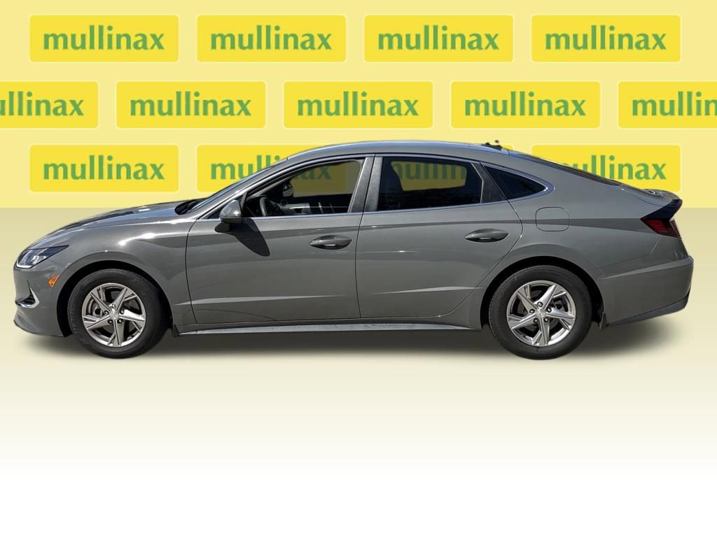 Used 2023 Hyundai Sonata SE w/ Cargo Package image 10