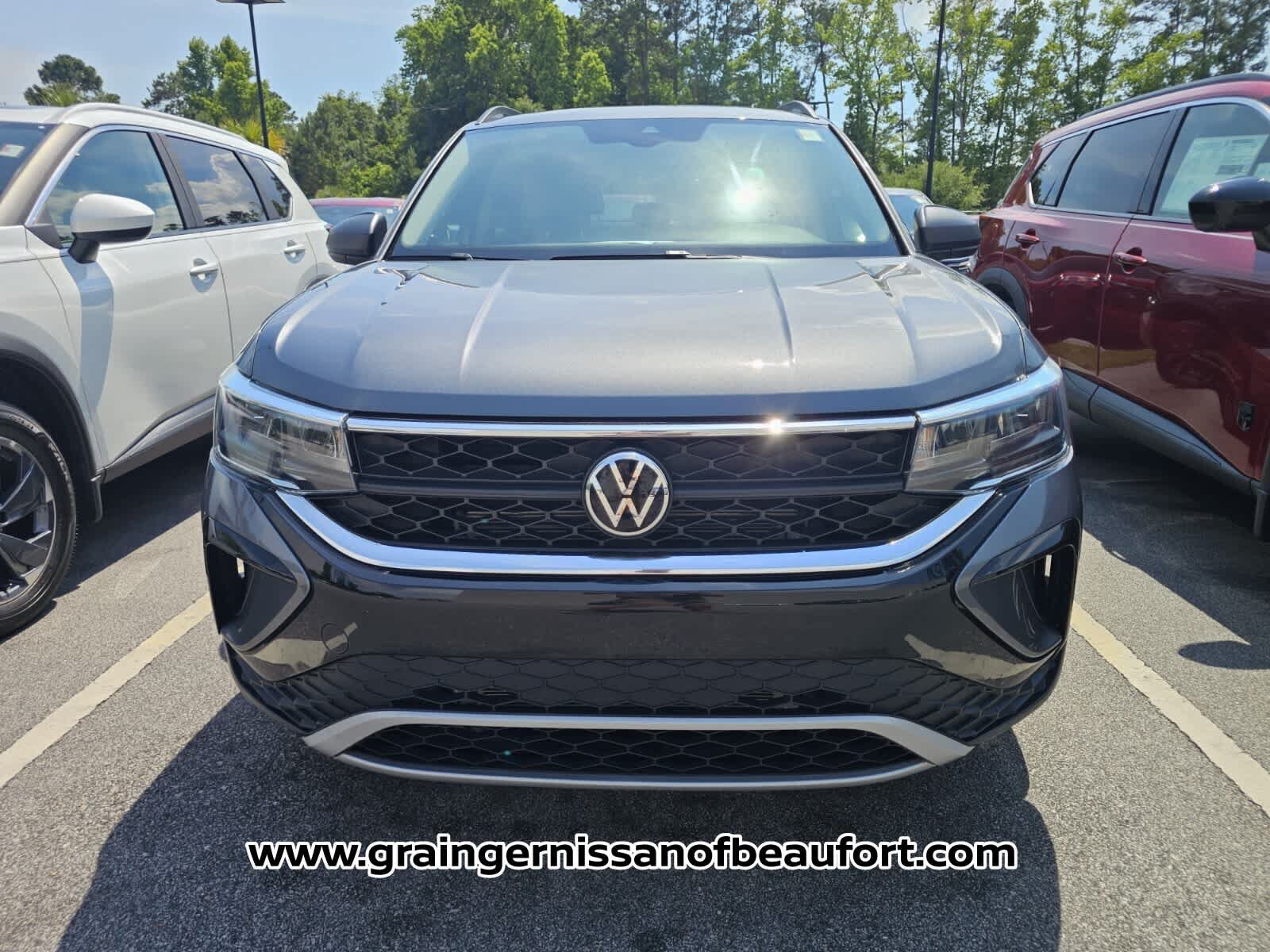 Used 2024 Volkswagen Taos S FWD image 3