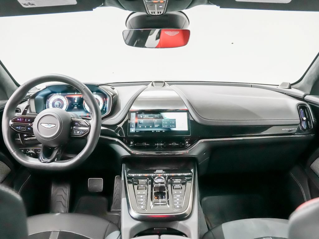 Used 2025 Aston Martin DBX 707 AWD/4WD image 21