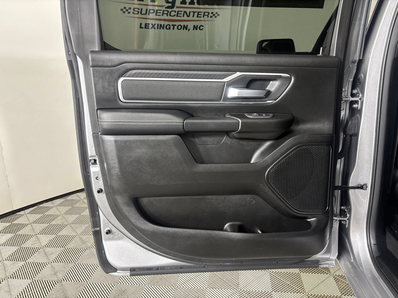Used 2025 RAM 1500 Big Horn AWD/4WD image 23