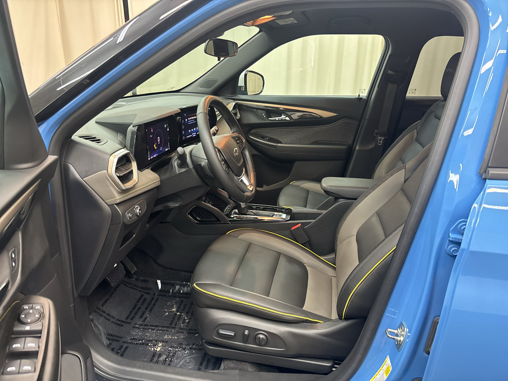 Used 2024 Chevrolet TrailBlazer ACTIV w/ Driver Confidence Package AWD/4WD image 12