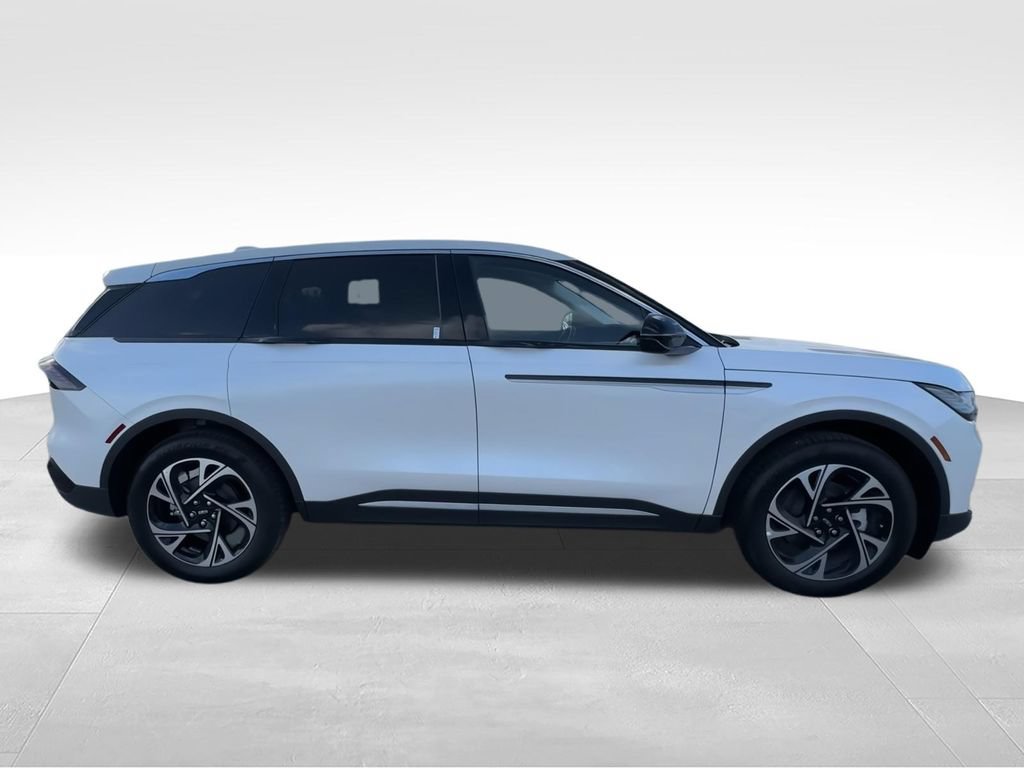 New 2026 Lincoln Nautilus Premier AWD/4WD image 9