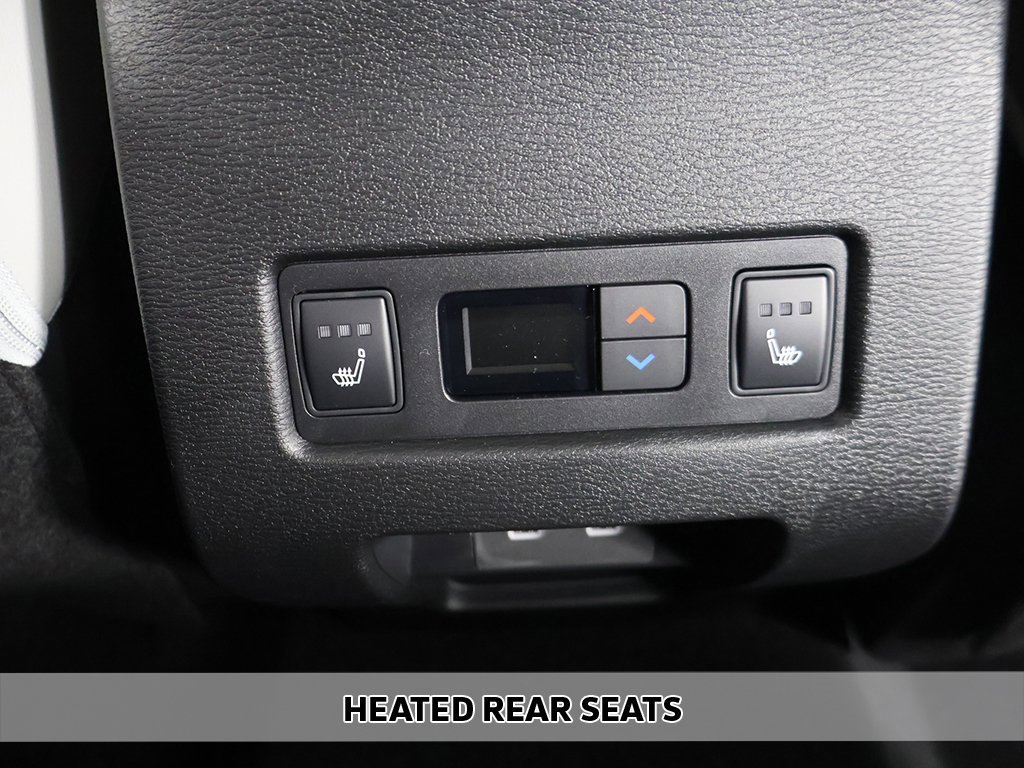 New 2025 Mitsubishi Outlander SEL image 11