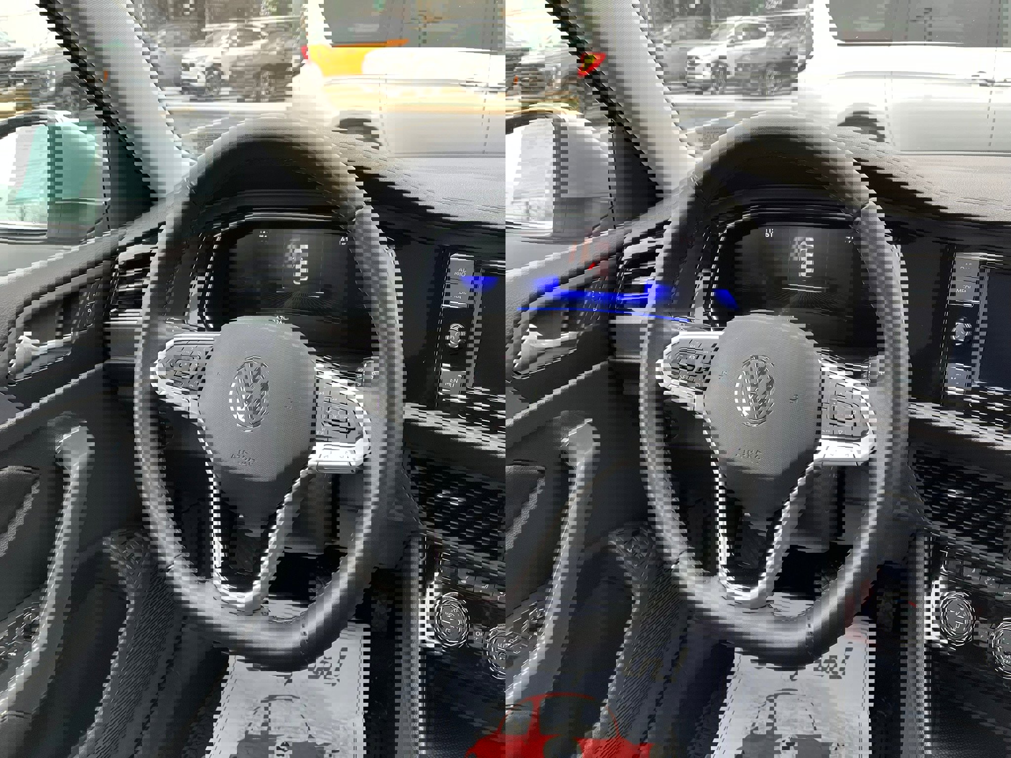 Used 2023 Volkswagen Jetta SE w/ Panoramic Sunroof Package image 12