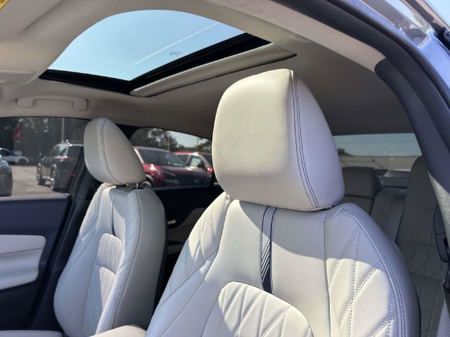 Used 2026 Nissan Sentra SL w/ Floor Mat Package FWD image 2
