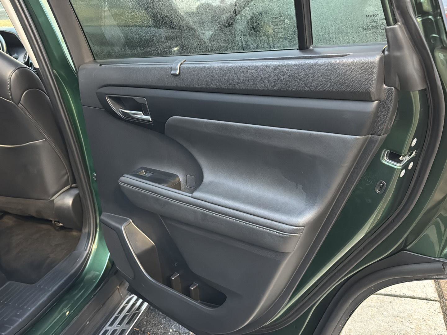 Certified 2023 Toyota Highlander XLE image 13