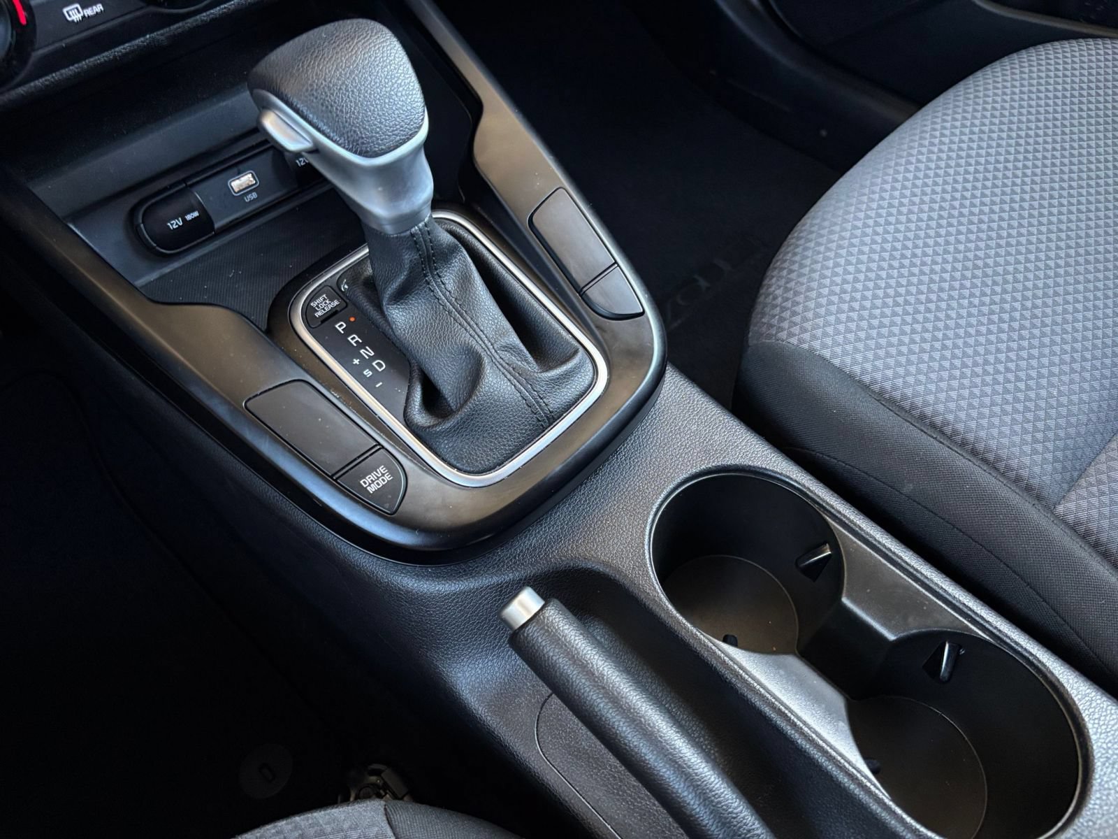Used 2025 Kia Soul LX w/ LX Technology Package FWD image 39