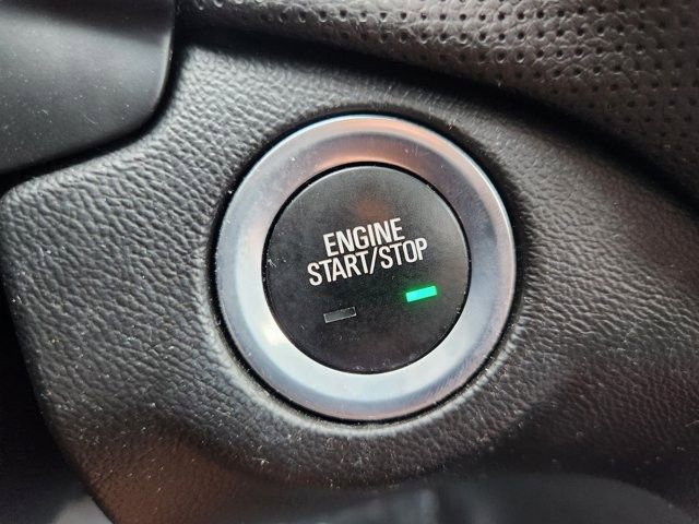 Used 2018 Chevrolet Equinox Premier image 8