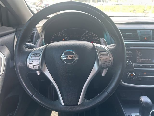 Used 2017 Nissan Altima 2.5 SR FWD image 14