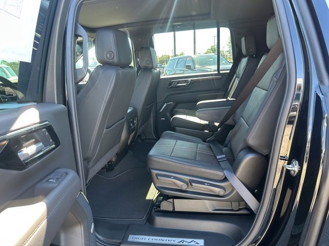 New 2026 Chevrolet Suburban High Country w/ Sun And Tow Package image 28