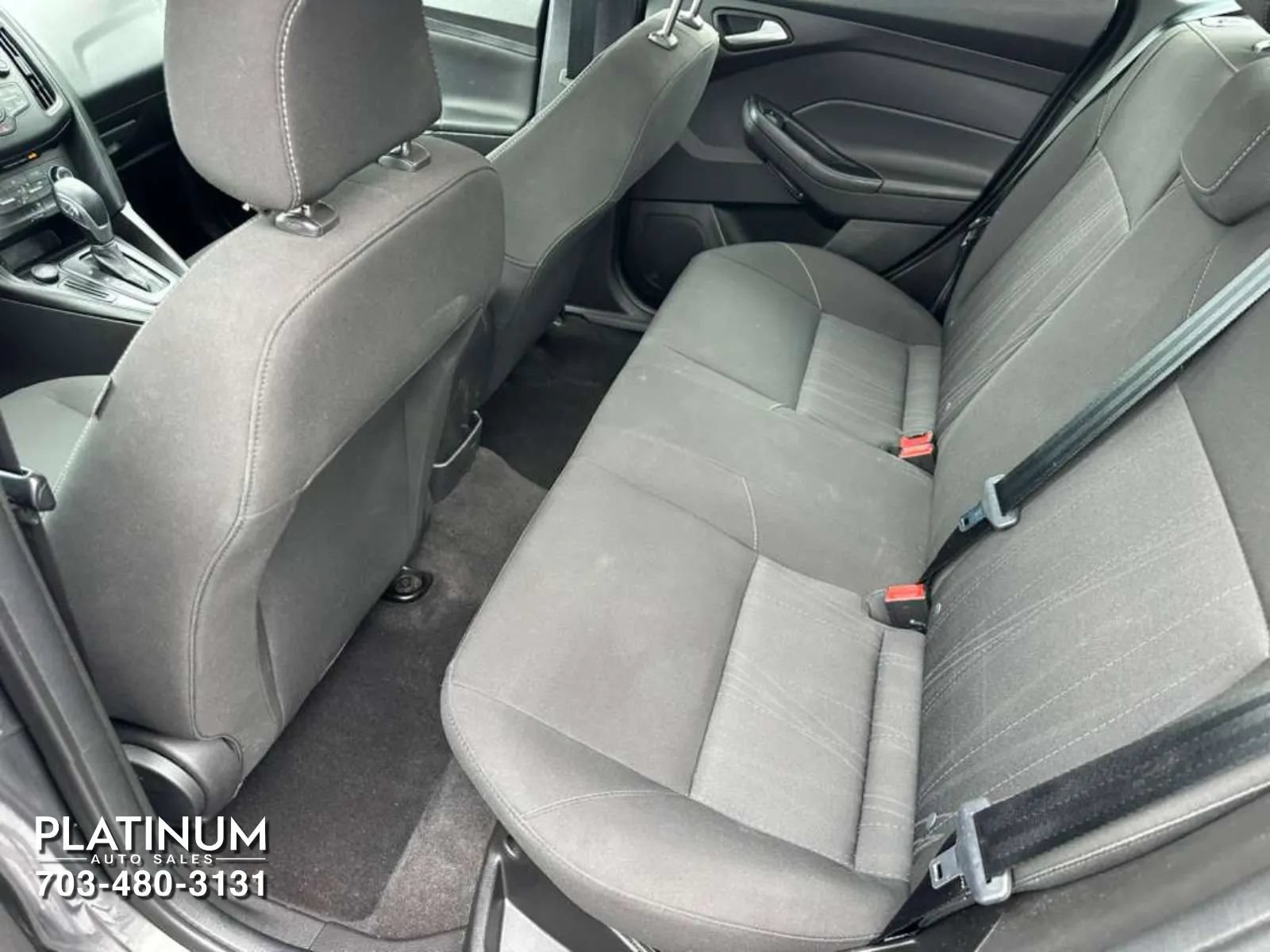 Used 2018 Ford Focus SE FWD image 14