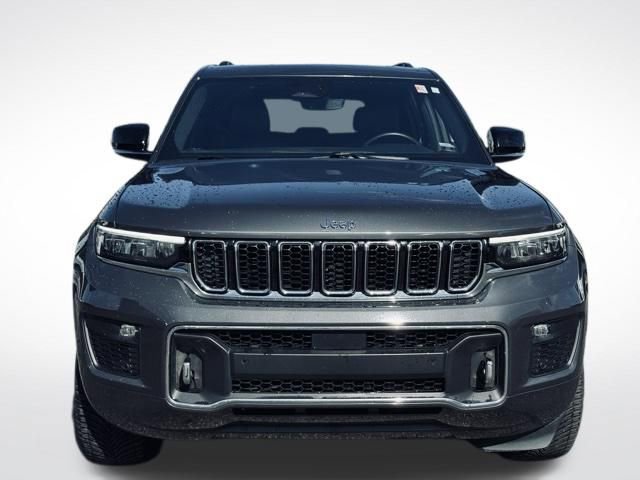 Used 2022 Jeep Grand Cherokee Overland AWD/4WD image 2