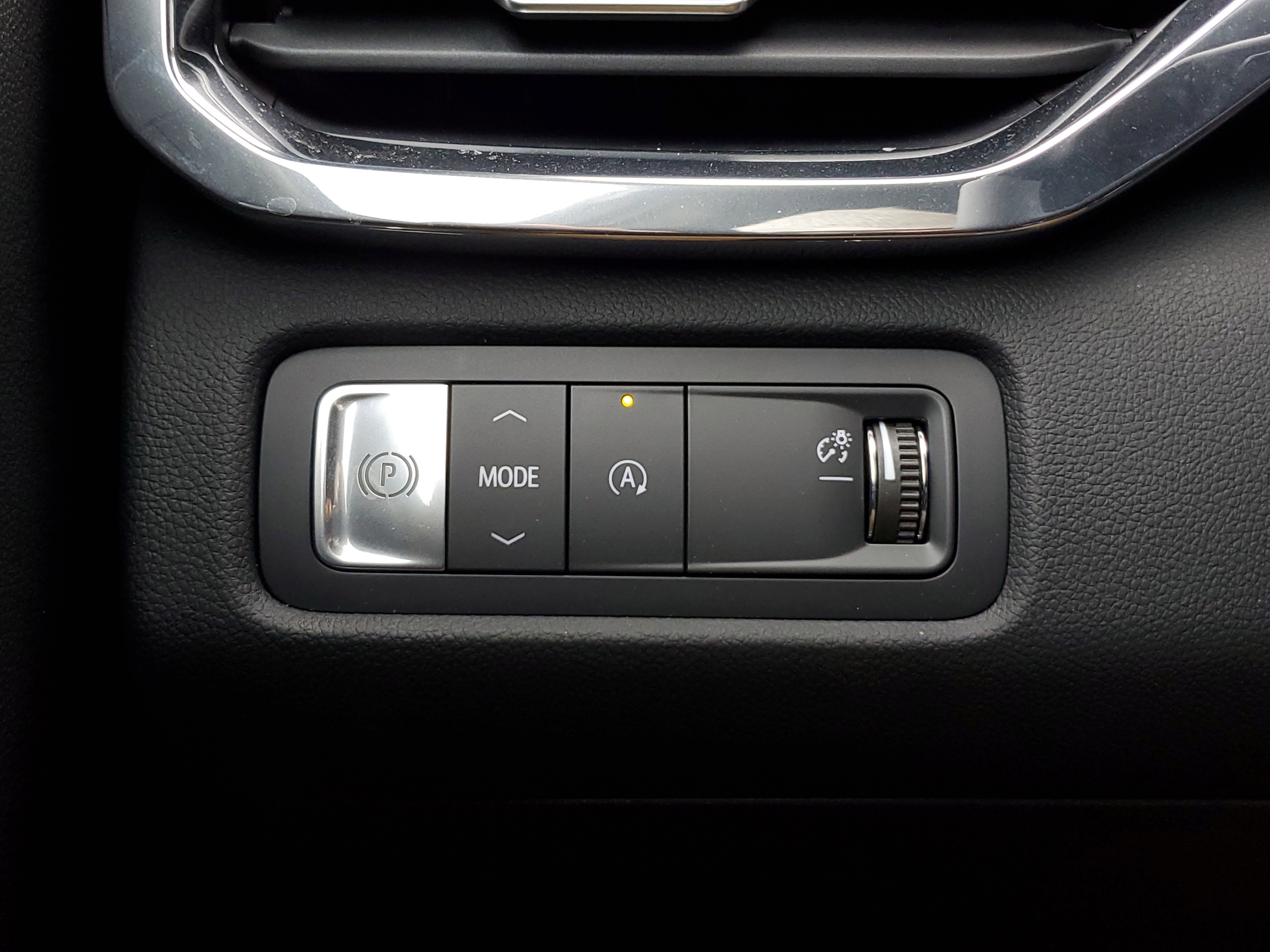 New 2025 GMC Acadia Elevation image 32