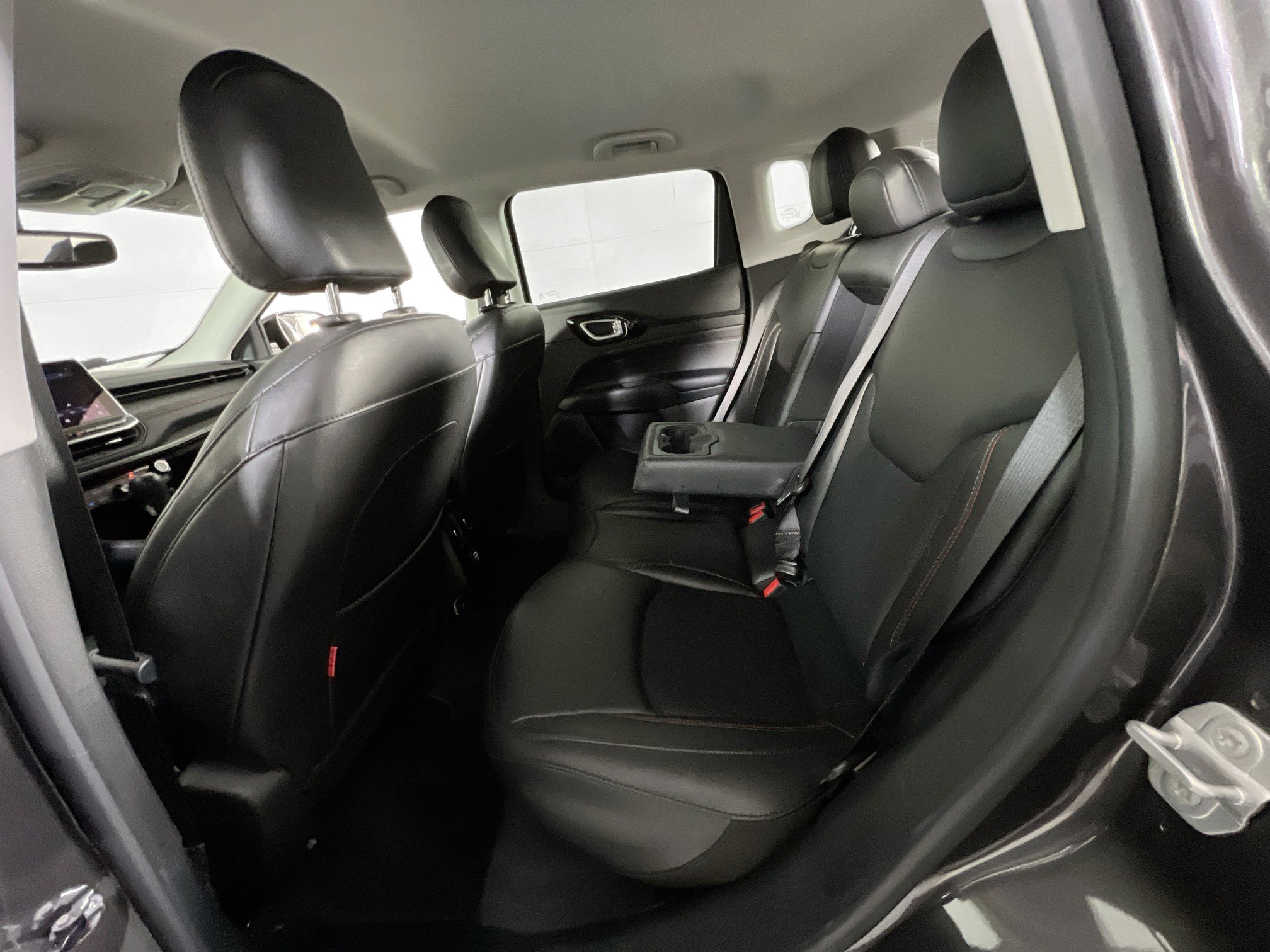 Used 2022 Jeep Compass Trailhawk AWD/4WD image 22