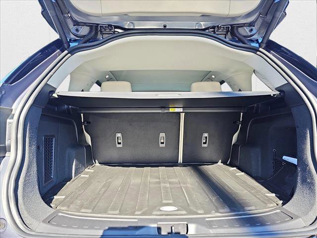 New 2025 Land Rover Discovery Sport S image 12