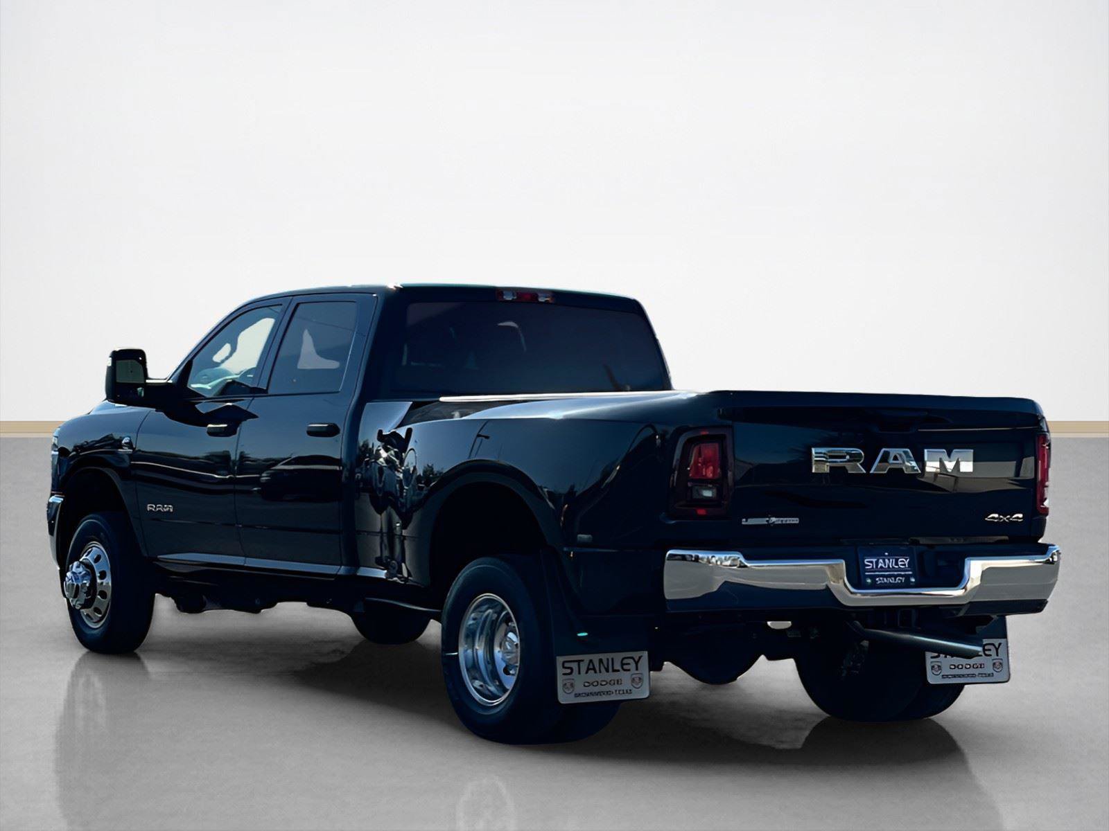 New 2026 RAM 3500 Lone Star AWD/4WD image 5