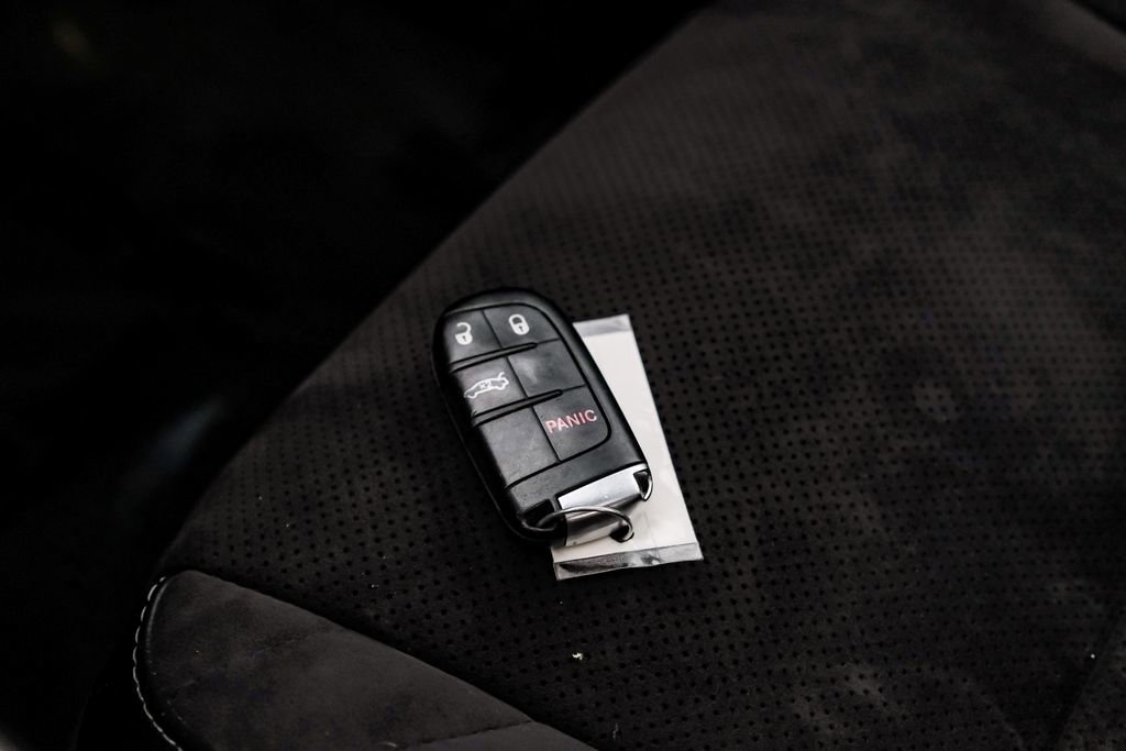 Used 2015 Dodge Challenger SRT w/ Technology Group image 64