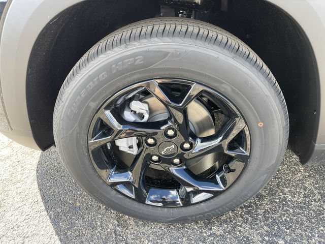 New 2026 Chevrolet Trax LT w/ Driver Confidence Package FWD image 10