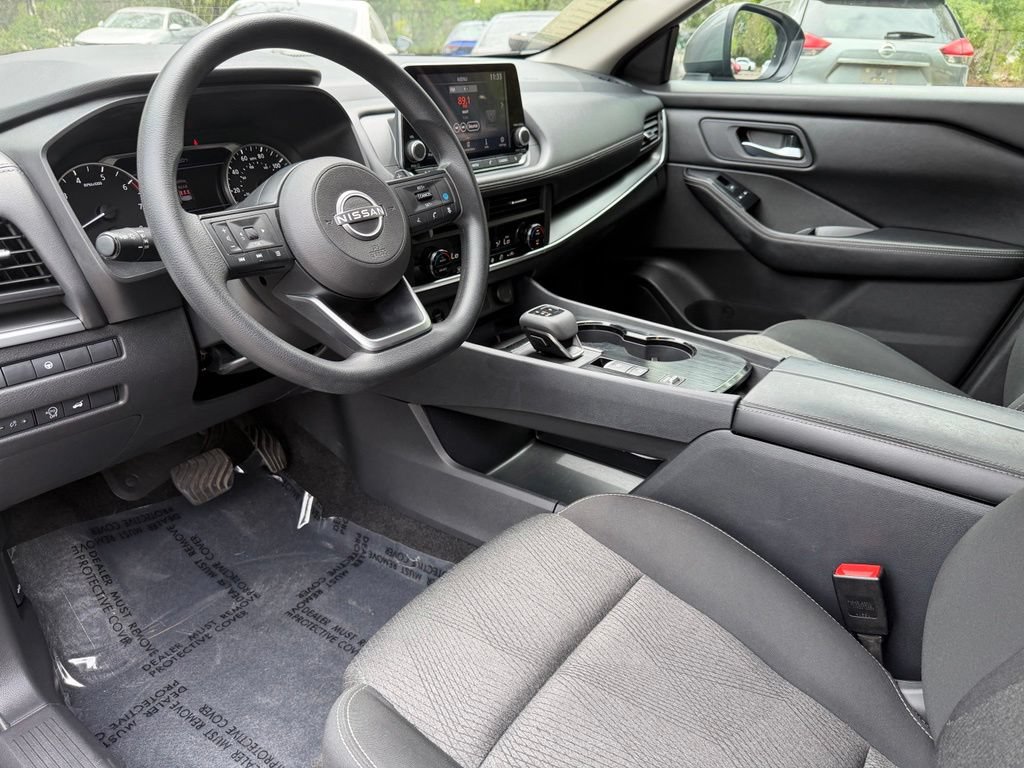 Used 2024 Nissan Rogue SV FWD image 20
