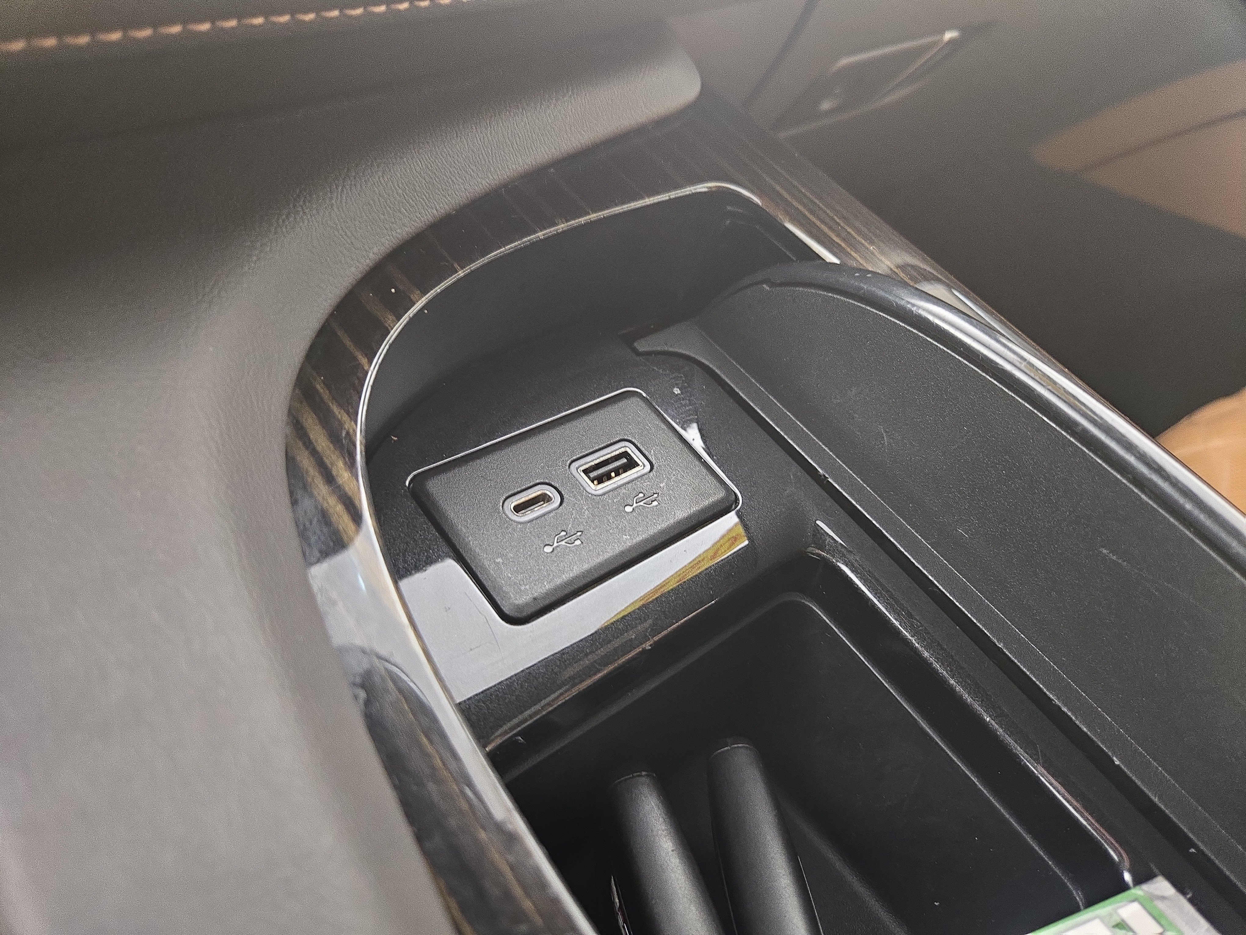 Certified 2022 Cadillac Escalade Sport w/ Touring Package image 28