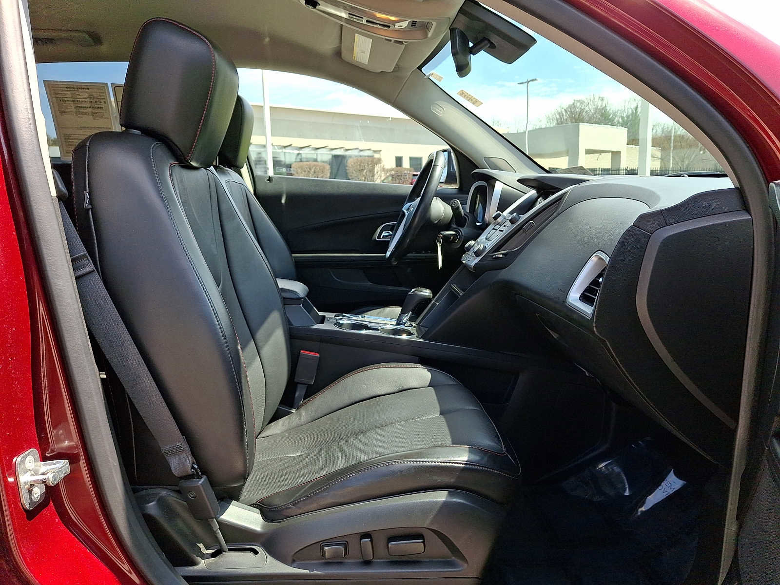 Used 2016 Chevrolet Equinox LTZ w/ Enhanced Convenience Package image 19