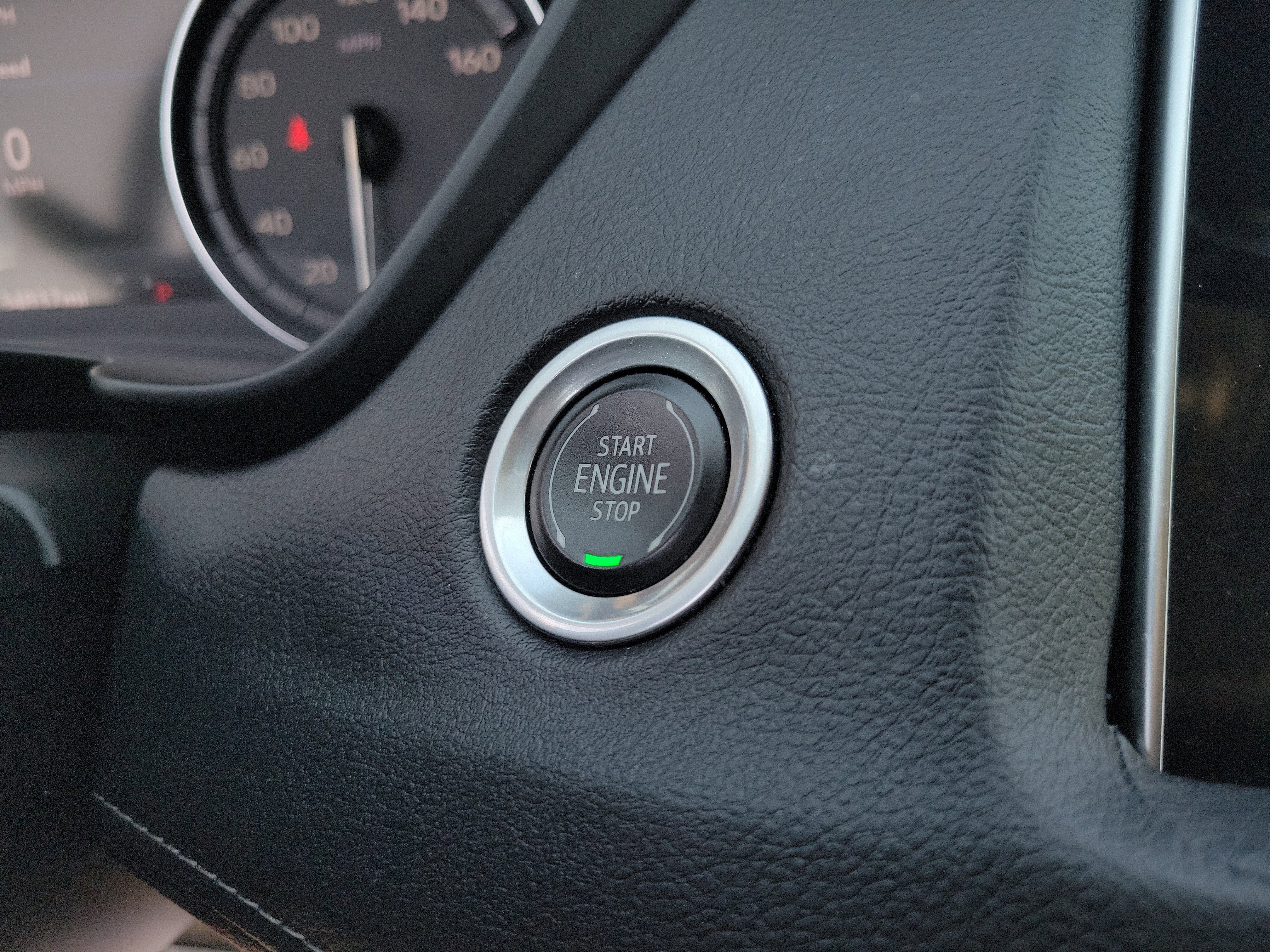 Certified 2022 Cadillac XT4 Premium Luxury w/ Technology Package image 36