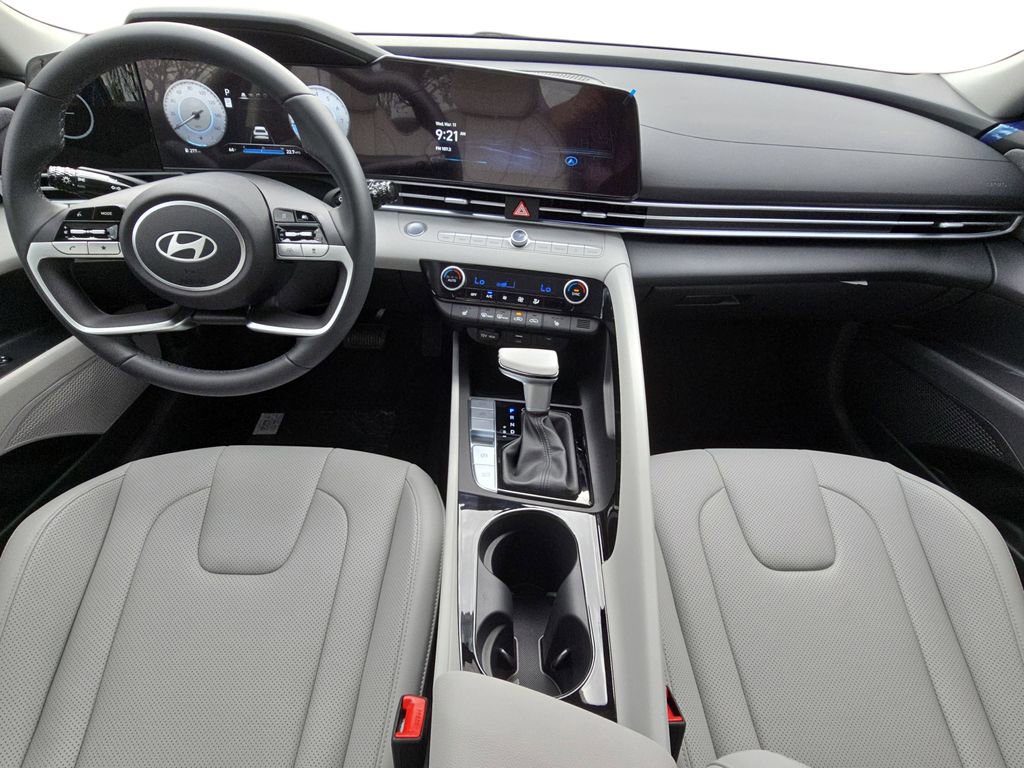 New 2026 Hyundai Elantra Limited image 9