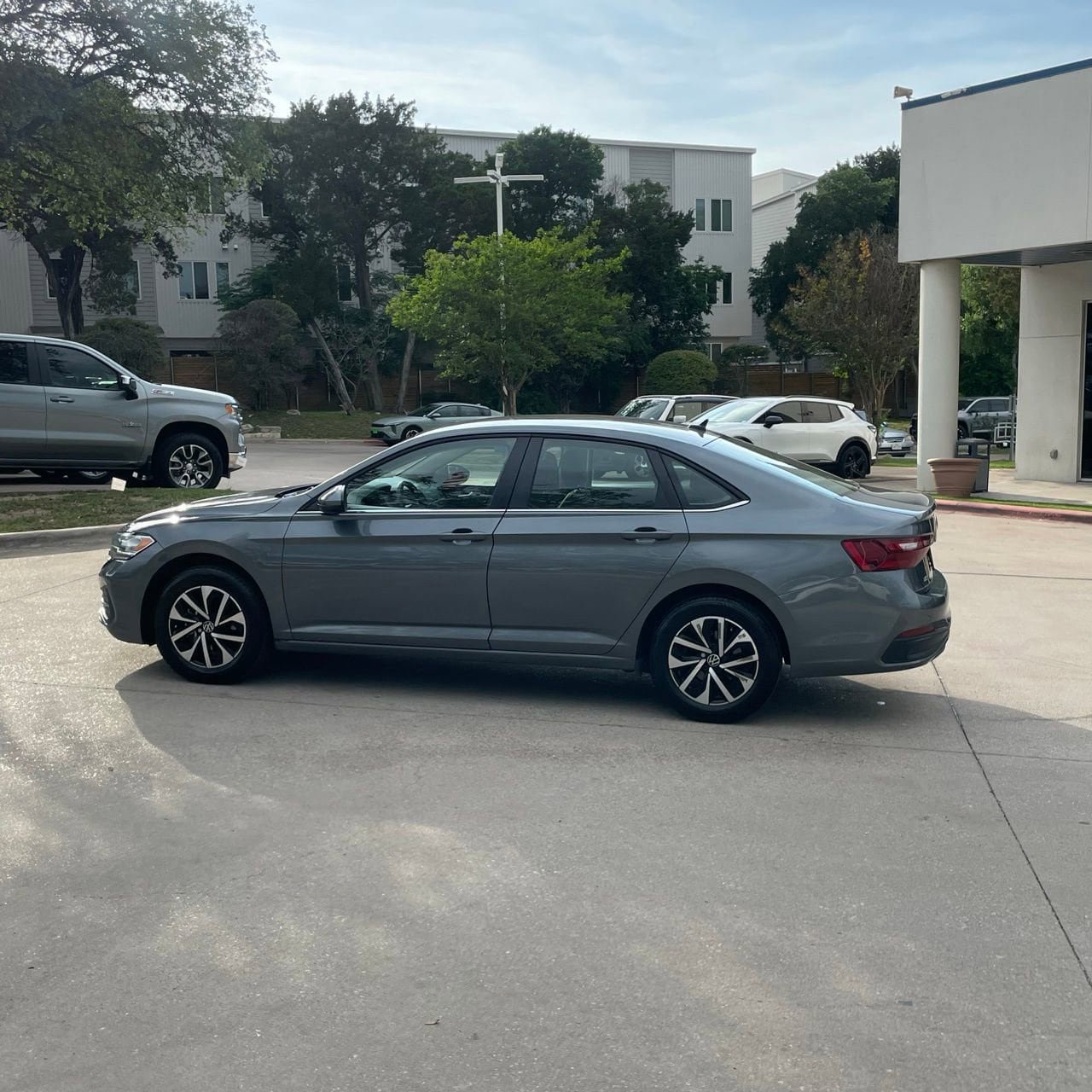 Used 2024 Volkswagen Jetta S FWD image 3