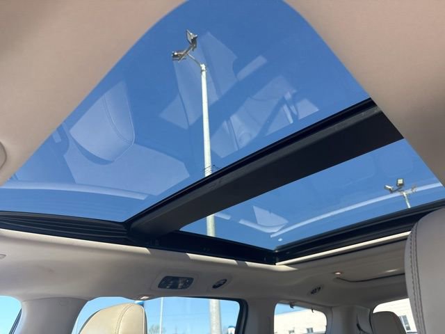 Used 2020 Chrysler Pacifica Limited image 24