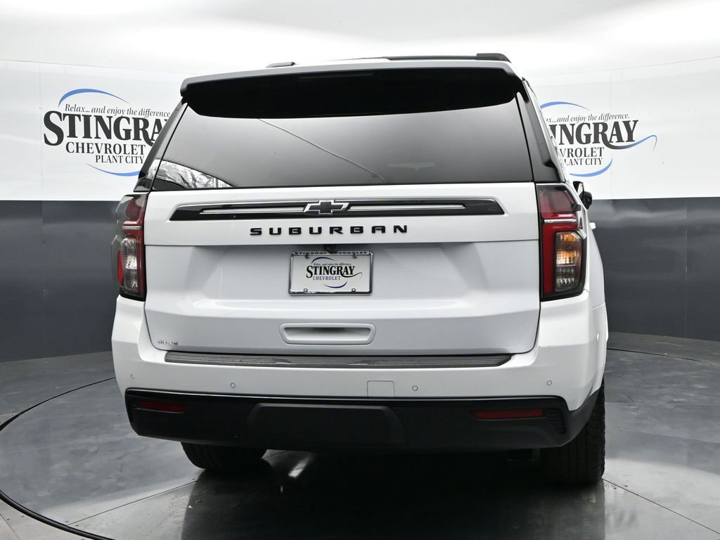 Used 2024 Chevrolet Suburban Z71 w/ Luxury Package AWD/4WD image 6