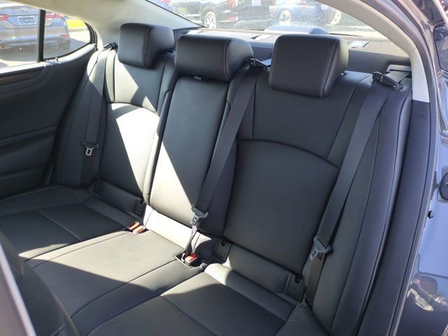 Used 2025 Lexus ES 300h w/ Premium Package image 28