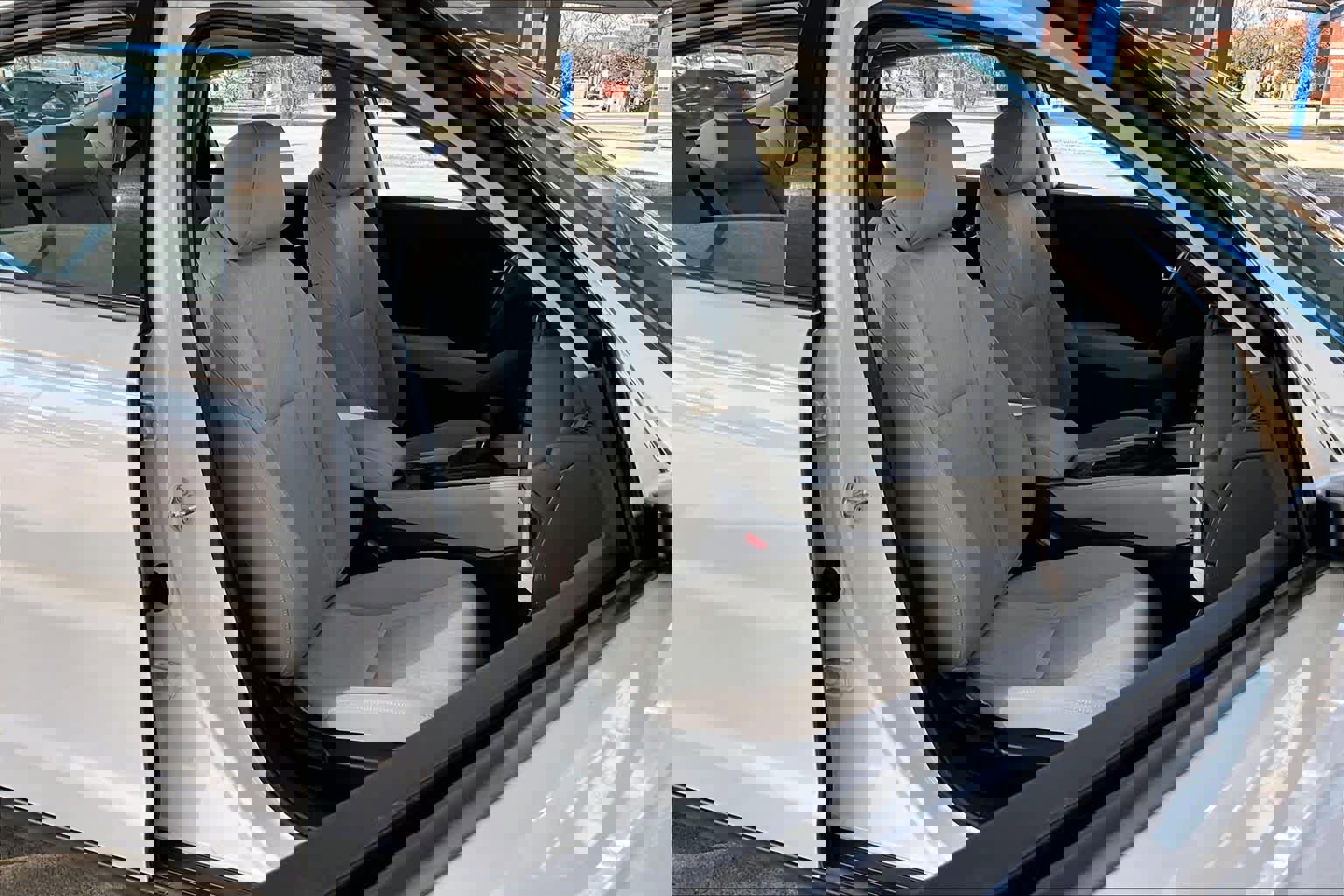 Certified 2025 Honda Accord SE image 9