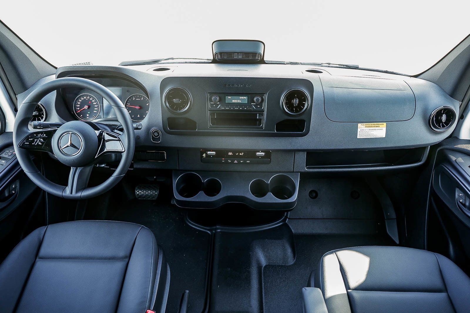 New 2025 Mercedes-Benz Sprinter 2500 image 10