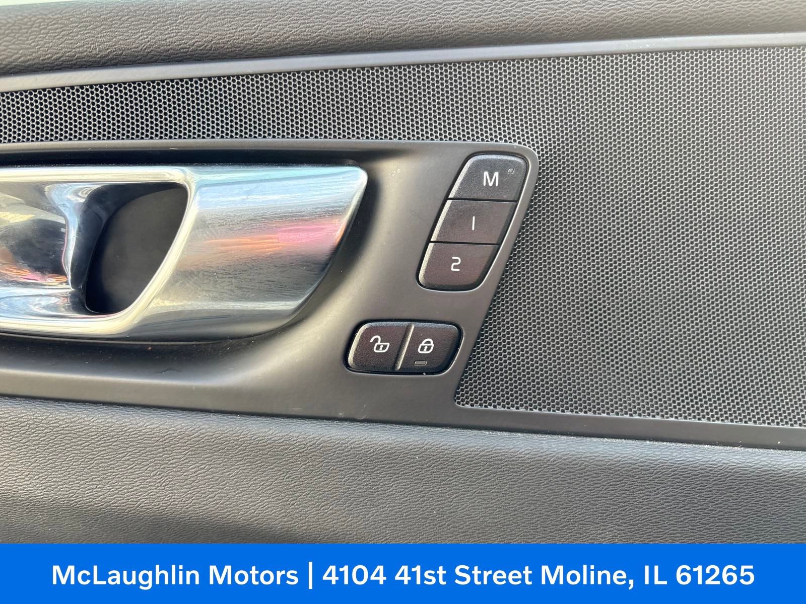 Certified 2023 Volvo XC60 B5 Core AWD/4WD image 12