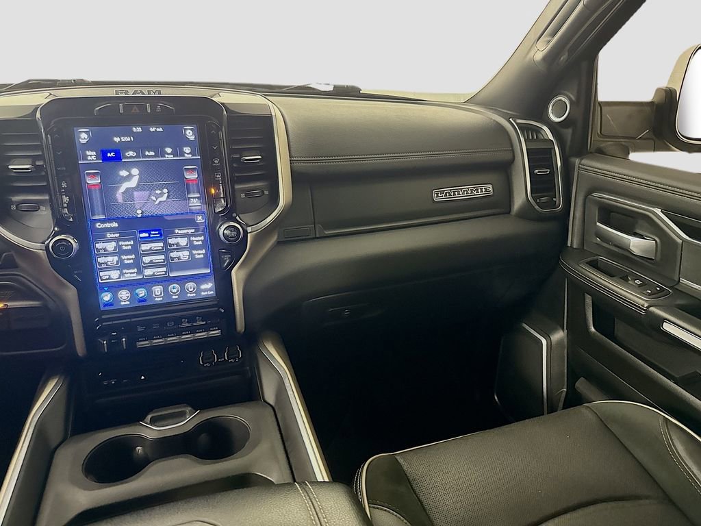 Used 2019 RAM 3500 Laramie image 27