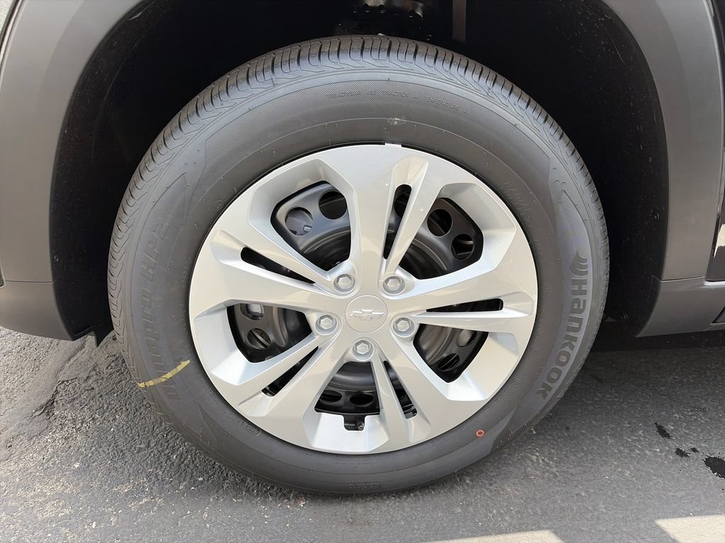 New 2026 Chevrolet Trax LS FWD image 21
