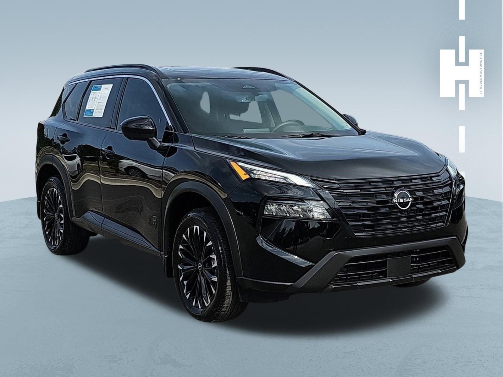Used 2026 Nissan Rogue SV AWD/4WD image 1
